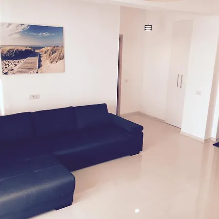 Ely Apartment Mamaia